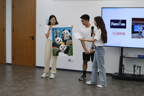 HyerTYX.md.jpg